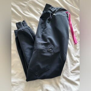 Zamora scrub jogger size Petite XS in Night Sky
